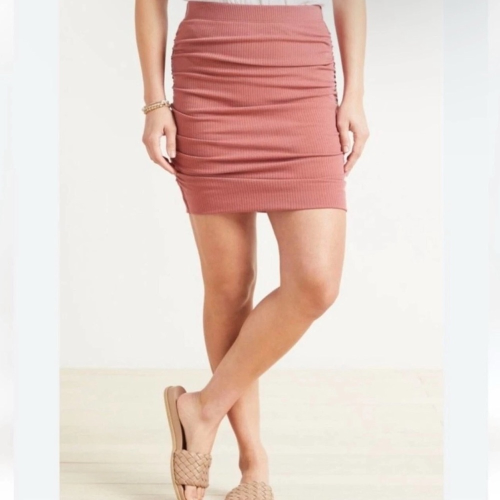 Sundry for Evereve Marsala La Lune Mauve Scrunch Pull‎ On Skirt Bodycon Sz 3